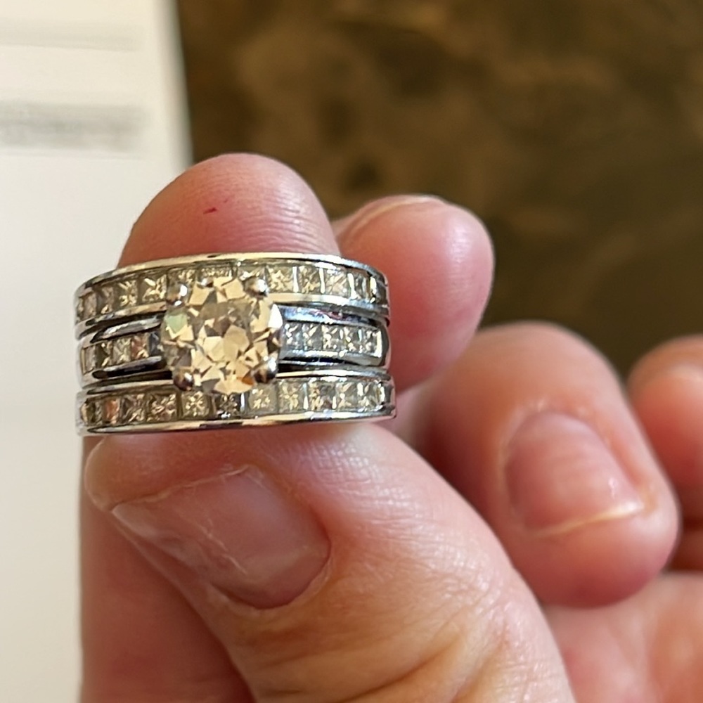 HOST PICKED Diamond Engagement Ring Set 18k White Gold With A Platinum Head Size